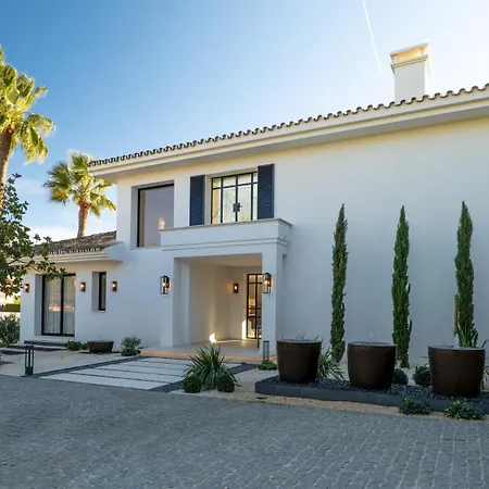 Auriga, Nueva Andalucia, Villa